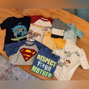 LOT of short sleeve tees